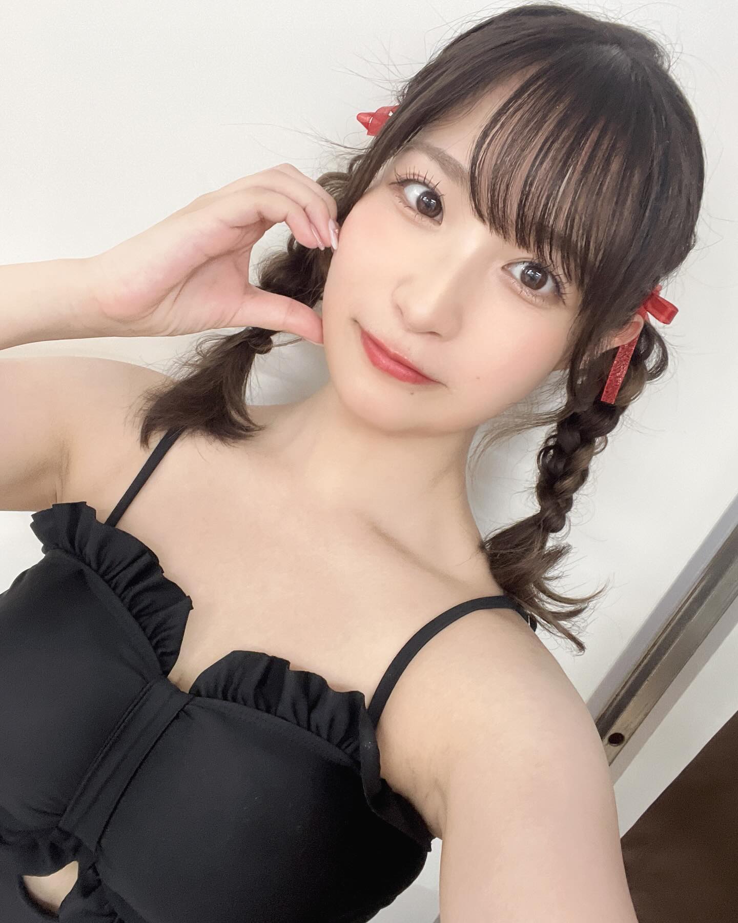 栄川乃亜