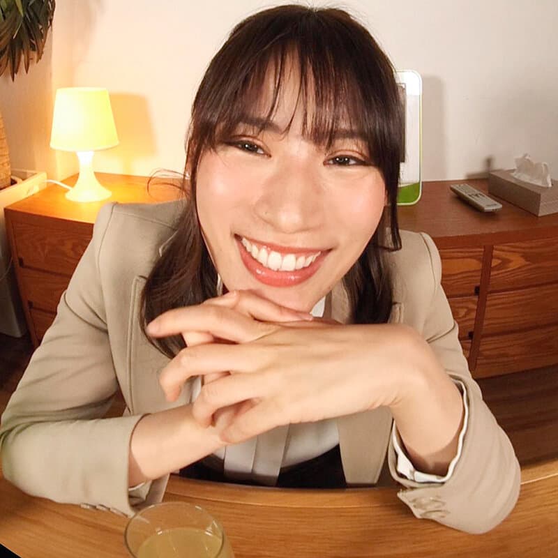 CAPI-175 【VR】飲ませれば絶対ヤレる距離感の先輩OLと宅飲みしたら想像以上に痴女化 何度も中出しを迫られた夜 小西ひかる