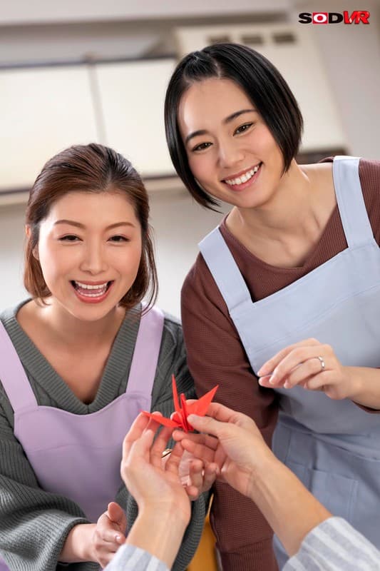 DSVR-900 [VR] W Nursing VR 一个治愈的老保姆和一个羞于幸福护理的新保姆