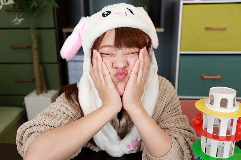 VRKM-098 [VR] 天花板特殊角度 VR ~ 来自 あべみかこ 的礼物 ~