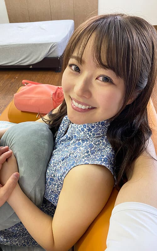 KIWVR-275 [VR]“告诉我我爱你！！”和我心爱的男朋友濒临灾难！哭泣的 Icharab 丰富的饼蚀刻 宮沢ちはる