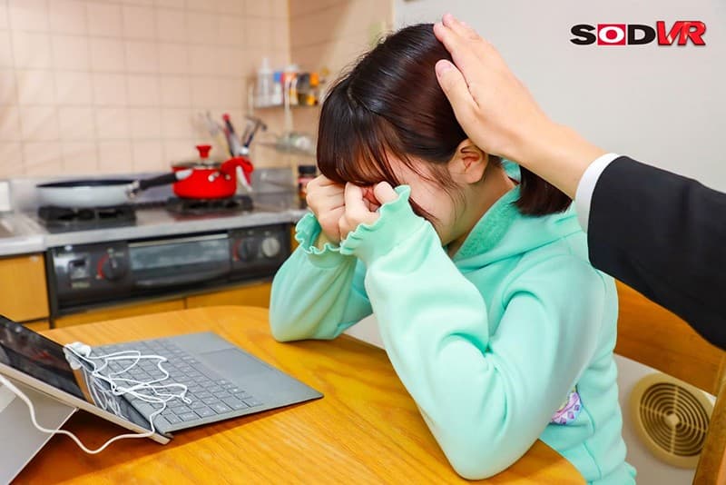 DSVR-921 [VR] Latchkey Kid，大人Ji Po第一次渗透在家里看色情网站的Sari，当我问的时候，我的脸变红了被骗了……