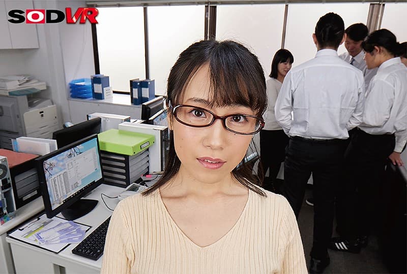 DSVR-924 [VR] 快要结婚的时候嘴唇发疯，开心到高潮！舔吻恶魔女上司的吻吻NTR