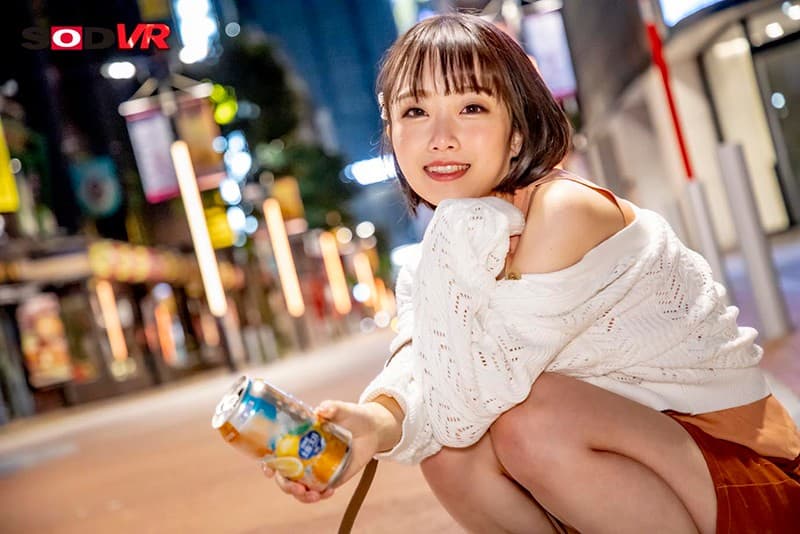 DSVR-874 [VR] 凌晨 2:00 中出毛，一名女大学生，在酒会回家的路上，在高田马场的旋转中走来走去，腿交错