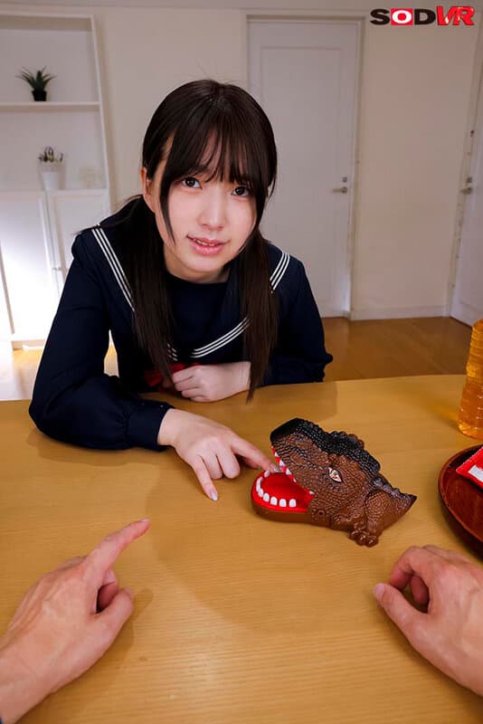 DSVR-1832 【VR】【8K】孤独邻居的错乱依存之恋 花狩真衣