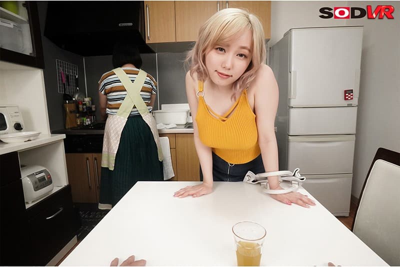 DSVR-820 [VR] 那个清纯成熟的青梅竹马，变成了他妈的厚颜无耻的大胸金发婊子，回家了！我被处女诅咒，但我很幸运地说，“我会让你把它扔掉。”我想知道我的季宝是不是出乎意料的好，我又病又累……