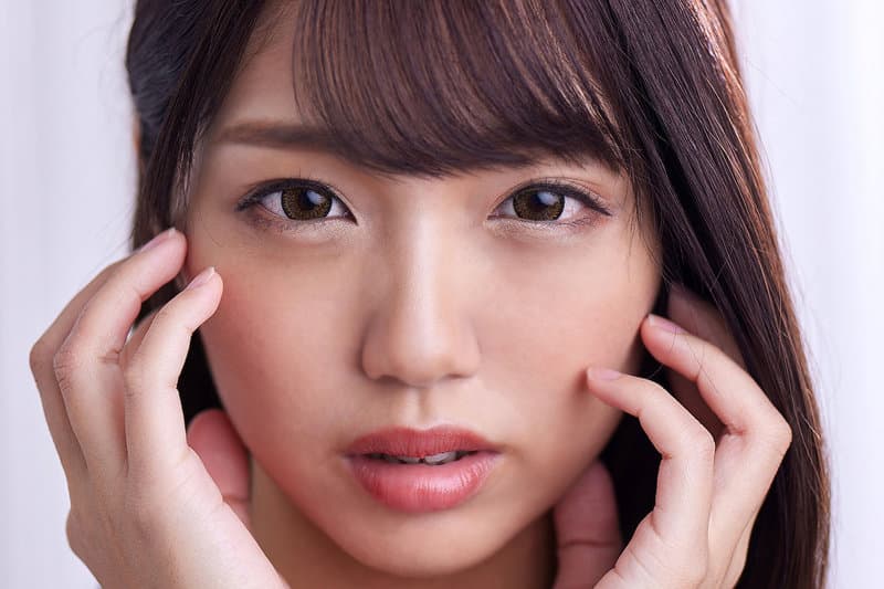 SAVR-163 [VR] 一切……毁灭一切的诱惑之眼 10 年的青梅竹马。一家气氛宜人的酒店，一种深深地凝视着我直到倒下的深情。 木下ひまり