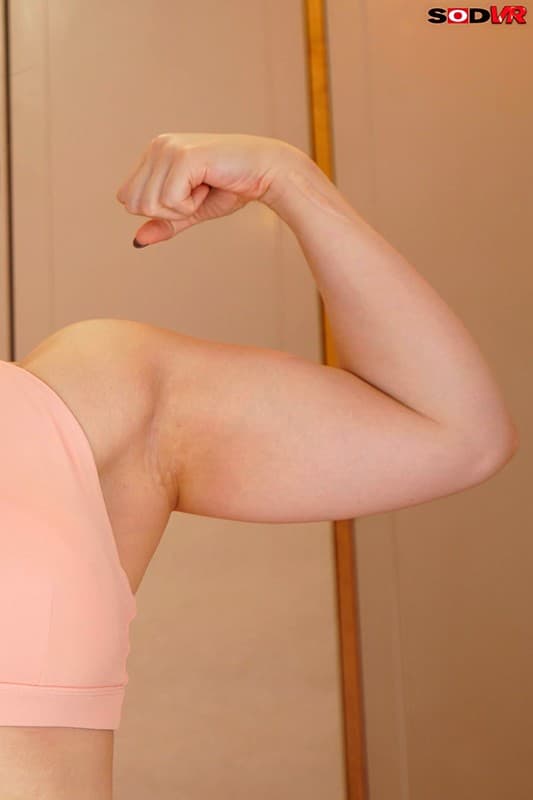 DSVR-884 [VR] 和她同居在一个每天早上和她一起训练并喝我的生精而不是蛋白质的男子气概的无与伦比的女朋友中 晚上被牢牢抓住并且很强壮 ● 种子挤压……爱？性活动 ちゃんよた。