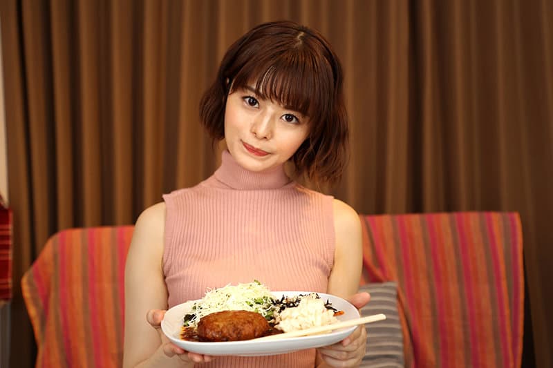 VRKM-455 [VR] 比我大5岁的姐姐太色情了，每天晚上和父母把我当成一个肮脏的女孩月乃ルナ