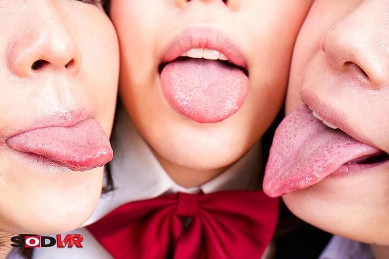 DSVR-1120 【VR】<<区域开发/地面专业x天花板专业>>终极3P女同性恋亲密接触三明治。 “女人的敏感度是男人的10倍。” -我变成了女学生的身体-