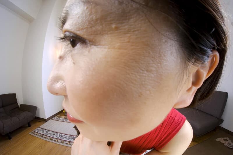 KOMZ-107 【VR】眼前的美熟女·井上绫子