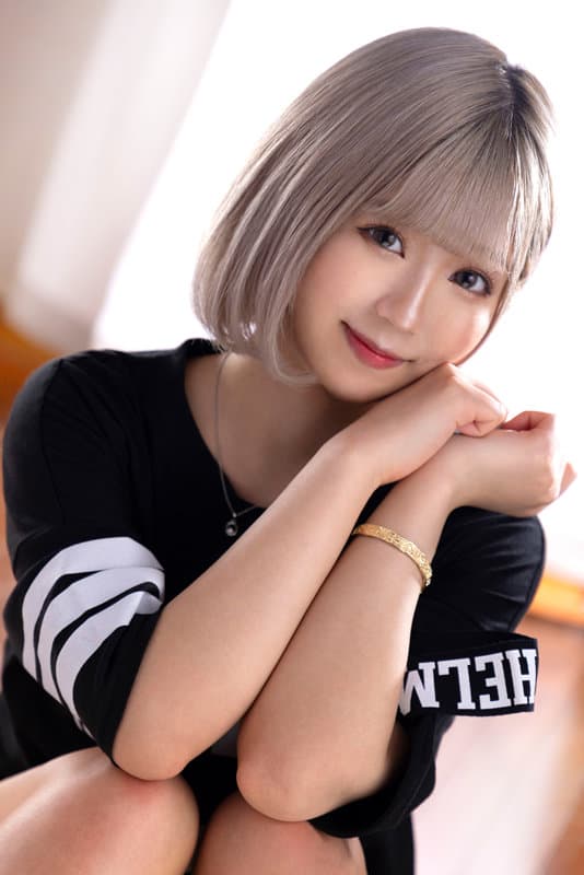 SAVR-165 [VR] 如果你这么盯着我看……你会喜欢的。当我早上醒来时，有一个我一直致力于的晚辈的房子。我什么都不记得了，我无法移动我的身体。我只能用晚辈纯洁的眼睛做爱。 るるちゃ。