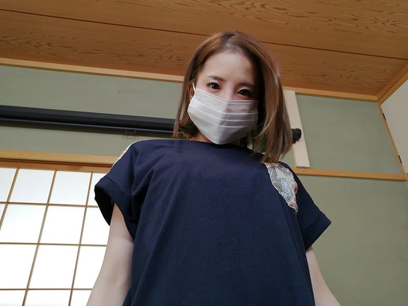 YPY-008 [VR]陷入金钱困境的本地业余银行家奇闻趣事VR临时）Yuka