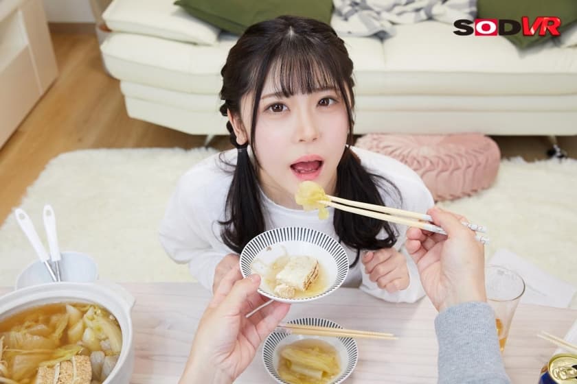 DSVR-1133 [VR] 从受欢迎的咖啡女郎出道AV，从头到尾接吻的Akari。