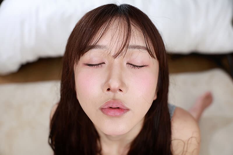 VRKM-1648 【VR】这就是8K！热门系列《湿发》拍摄纪录片！AV现场中，作为新人男优的我因巨根对大槻响的性感湿发兴奋不已…