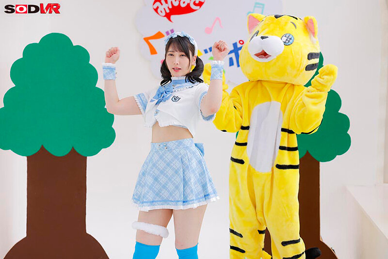 DSVR-1841 【VR】【8K】（追踪视角）潜入歌姬后台的强●VR 夏目響