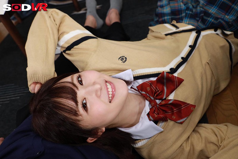 DSVR-775 [VR] 一个害羞的女朋友和一个单独调情的棒球拳头