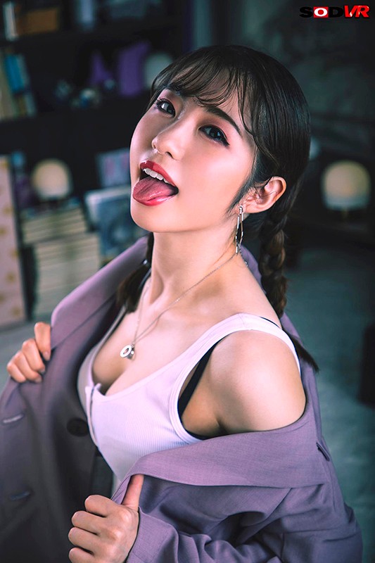 DSVR-768 [VR] 同居的她喜欢口交，无论射精还是射精，她总是要求。 真宮あや