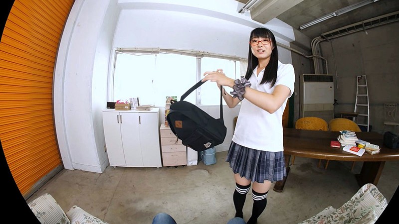 CRVR-173 [VR] あやめ陽菜当我让一个可爱的学弟给我看我的裤子时……不可能，这是一个突然的发展！如果你注意到它，你就会有一种每次见面都会做淘气的关系！