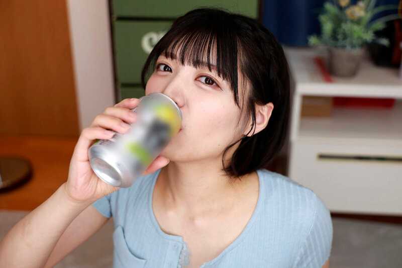 VRKM-1679 【VR】天花板特化视角VR ～与错过末班车的前辈由美在我的房间共度一夜～ 虹村由美