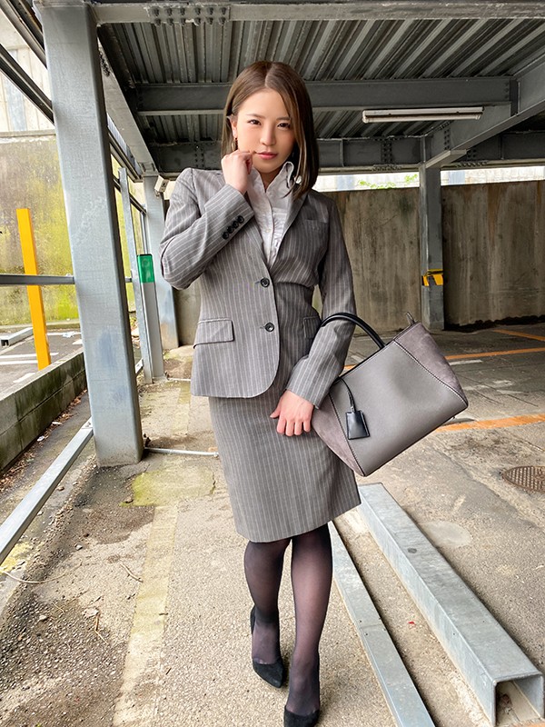 HVR-001 [VR] [VR 废墟] 不需要的阴道射精……一个陌生男人怀着绝望和快乐怀上疯狂OL的影响奇闻趣事视频