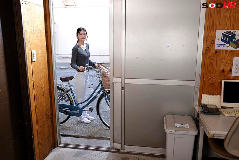 DSVR-1795 【VR】【8K】与打工认识的已婚主妇·本庄小姐在休息时间的短暂偷情，最少要射精3次的VR 本庄铃