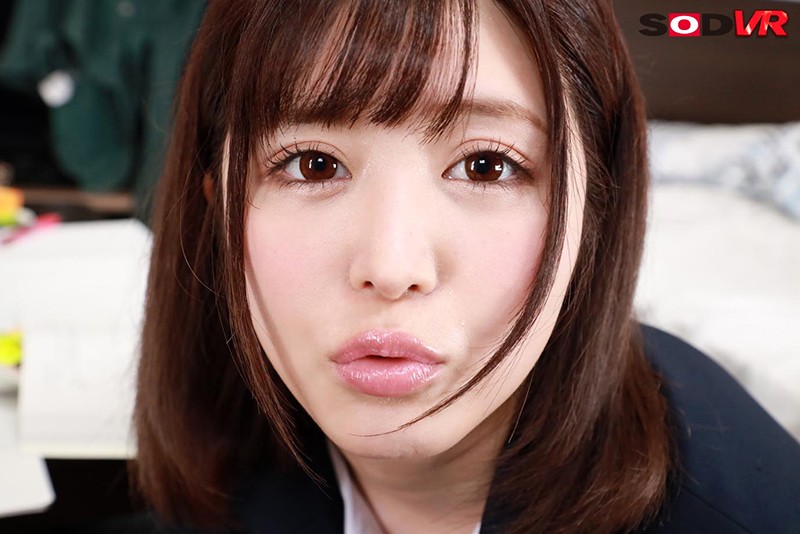 DSVR-775 [VR] 一个害羞的女朋友和一个单独调情的棒球拳头