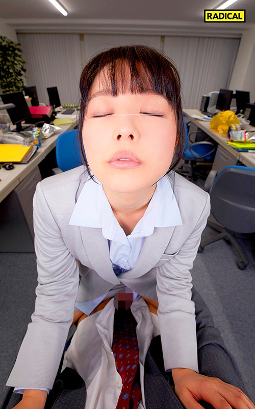 MANIVR-013 [VR] 超近！ Covering Backing Back VR Secret 与一个睡着了却不知道我无与伦比的小恶魔少年的内部性交！还不满足我无视那些疯狂压迫的后辈！我刺了我的枪