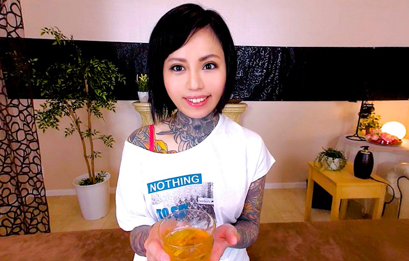 KIWVR-184 【VR】副油美容店-纹身【纹身】让美女喝【壮阳药】随心所欲卷起来！我一直在用丰富的口交尖叫着说“我想要一个公鸡……”，所以我猛烈抨击了生maco [Kimepaco]！ 桜雅凛