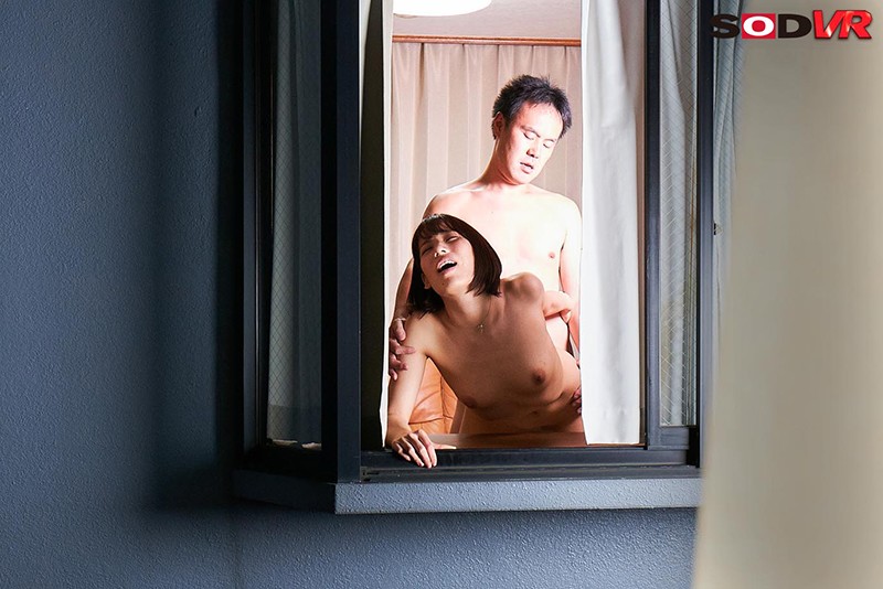 DSVR-804 [VR] 被搬到对面房间的无与伦比的妻子邀请……家庭主妇小西（29岁）