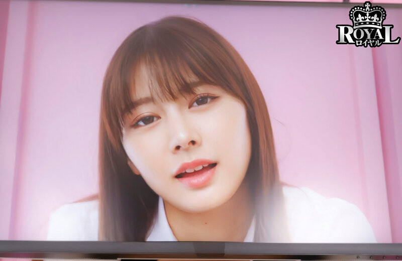 ROYVR-022 【VR】【8KVR】贴墙play×VR『想不想在家体验贴墙play！？』