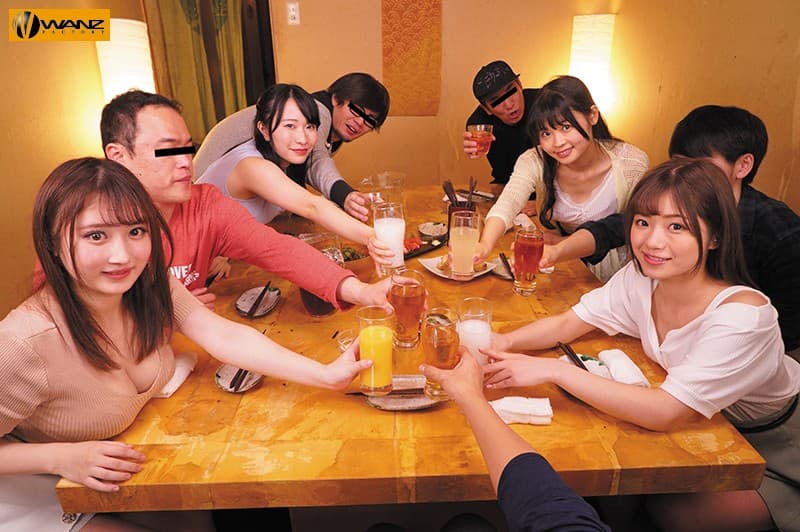 WAVR-105 [VR] 首次参加传闻中的亚里曼圈的爆款联名派对！ De Slut 中出乱交VR令和式联合派对消除了明显以性为目标的女大学生Gal的欲望！都是业余爱好者！除了帕里西，性瘾君子！ ！！