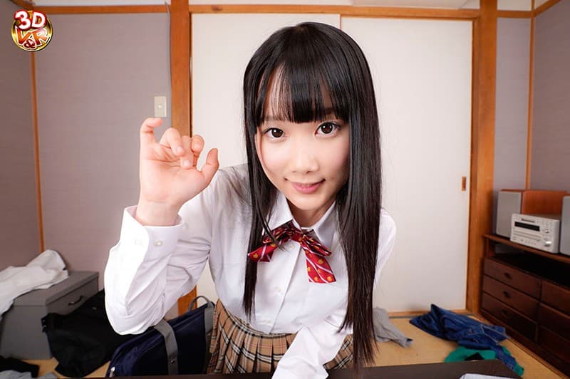 VRVRW-007 [VR] [购买版附2件] 高腰制服姐姐炫耀的绝对区域完全勃起！ “你哥上床了……”轻声细语超危险！躲在我妈妈 1m 以内，调情 belokis / 膝盖高脚交 / 丰富的口交！禁止乱伦暨性内！ … 宮崎あや