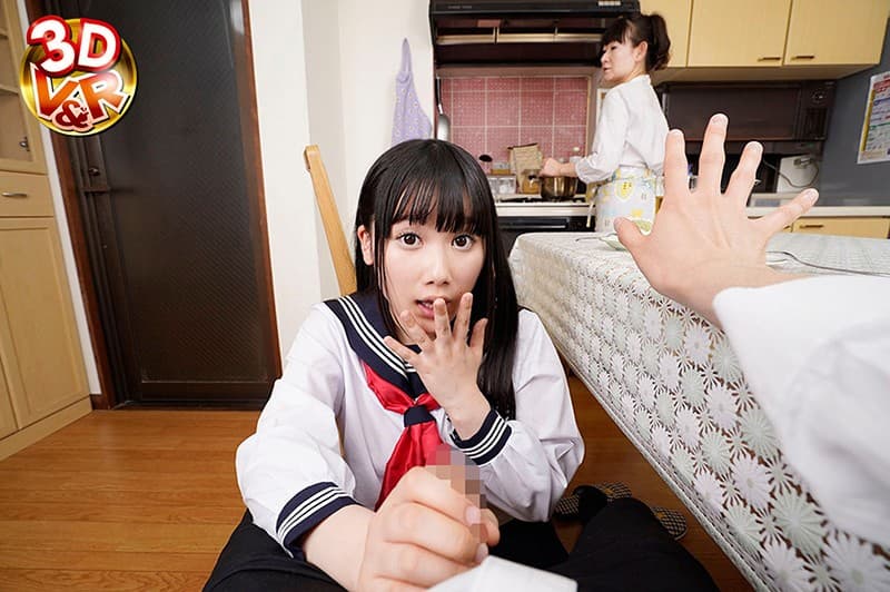 VRVRW-007 [VR] [购买版附2件] 高腰制服姐姐炫耀的绝对区域完全勃起！ “你哥上床了……”轻声细语超危险！躲在我妈妈 1m 以内，调情 belokis / 膝盖高脚交 / 丰富的口交！禁止乱伦暨性内！ … 宮崎あや