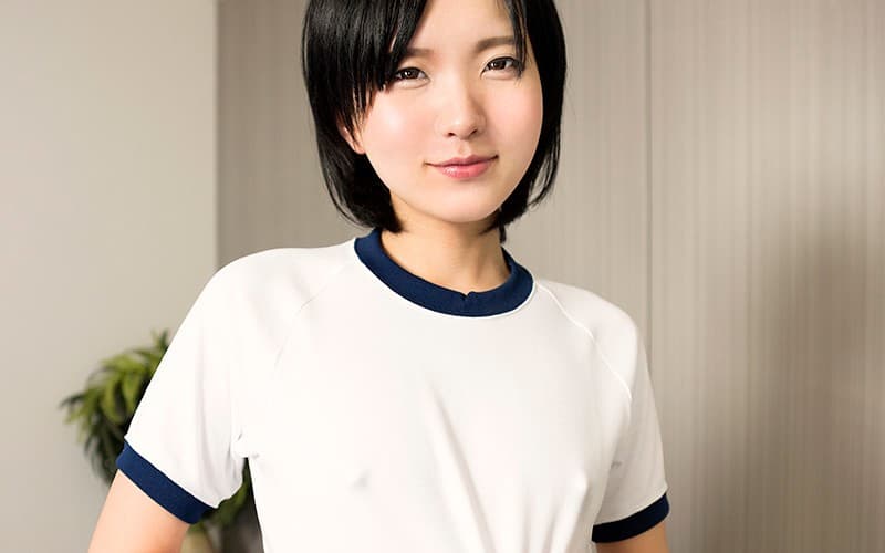 CACA-207 [VR]“骑在前辈身上就湿了……”——害羞地勾引前辈的美少女——新美かりん