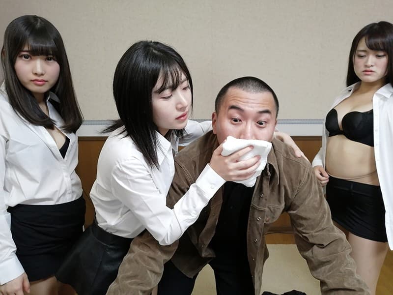 WVR9D005 VR ドラマ劇場 レンタルオフィス 結