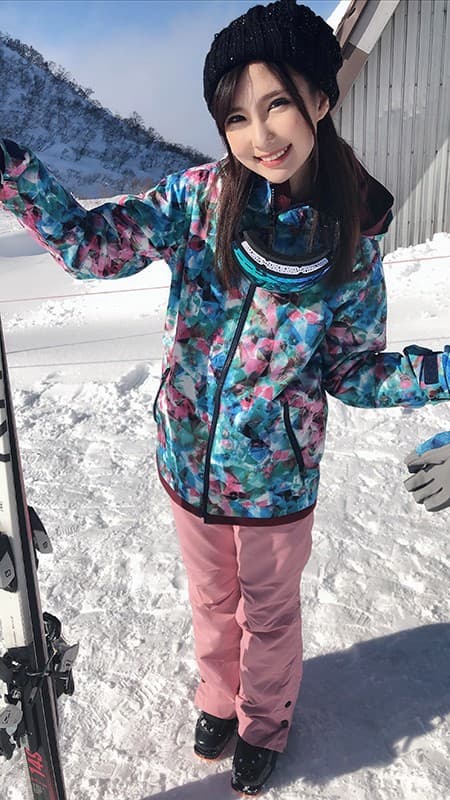 KMVR-866 [VR] 带 Erica 去滑雪 有村えりか