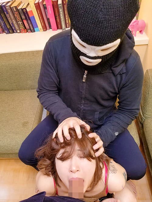 KIWVR-149 【VR】【3D奇闻趣事VR改】我遇到了很久以前欺负我的前杨同学！ ！！就像过去一样，我疯了，那个噩梦又回来了！ ??我不会让你那样做的！ ！！凭借大人的力量，我们请来了帮手，当年翻倍！ ！！我尽力让它成为我的肉小便池…… うららか麗