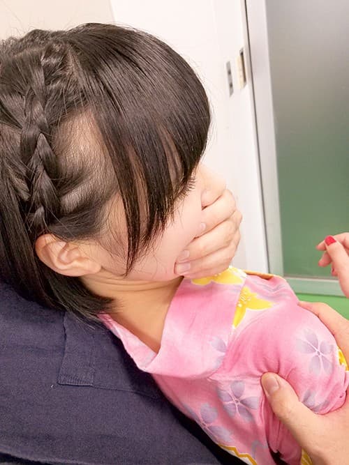 KIWVR-157 [VR] 追赶要和男友约会的快乐高潮女友，激烈深喉！我犯了浴衣女孩被吓哭了，我用臭精液污染了我的阴道和脸[大量面部射精]仲夏犯罪记录水沢つぐみ