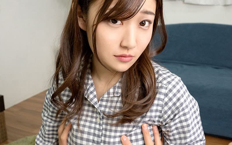 CAFR-382 [VR] 制作人诱惑你的巨乳偶像卖枕头实况小梅えな