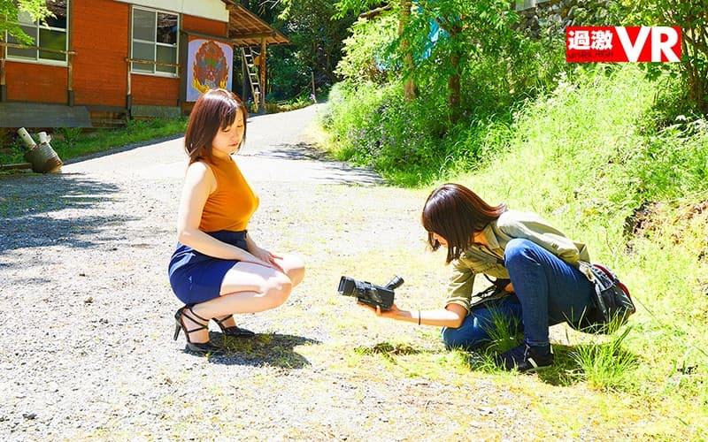 NHVR-094 [VR] 与暴露的AV拍摄团队相遇VR午休时在公园被女导演邀请…现场AV亮相！我被讨厌的 田中ねね -chan 搞得不知所措，并与我发生了性关系