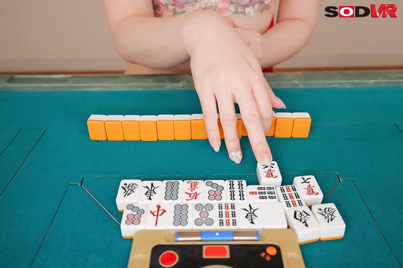 DSVR-1831 【VR】【8K】脱衣麻将大对决！打败可爱偶像麻将士尽情享乐！ 花狩舞