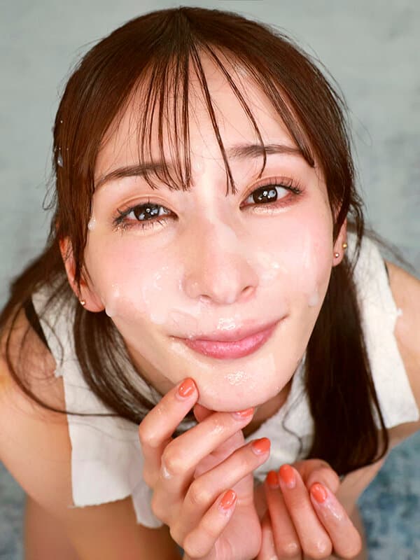 AJVR-286 【VR】【颜值85分】接吻、口交、高潮表情无一不美，我的天使情人总是用脸接受精液【全程颜射VR】用脸（ヅラ）清理口交的独特体验，瞬间重振雄风，6次延长→特大横截面颜射收尾 足立友梨