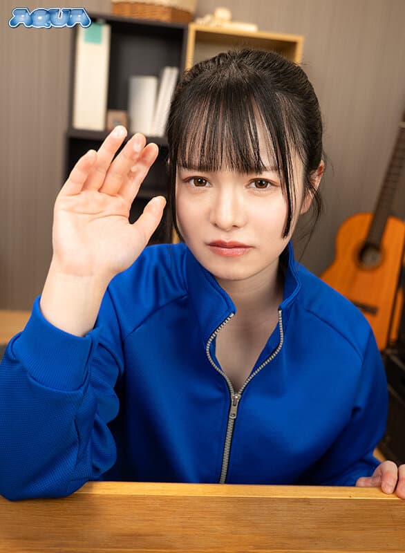 AQUMA-109 【VR】偷偷观看网络情色视频并DIY，却不被眼前人发现