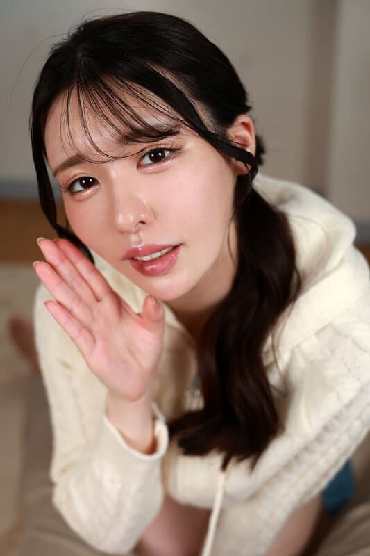 SAVR-773 【VR】与暗恋后辈的亲密接触日。在充满甜美气息的女大学生房间里，不断被呼唤“喜欢”的完美一天。黑岛玲衣