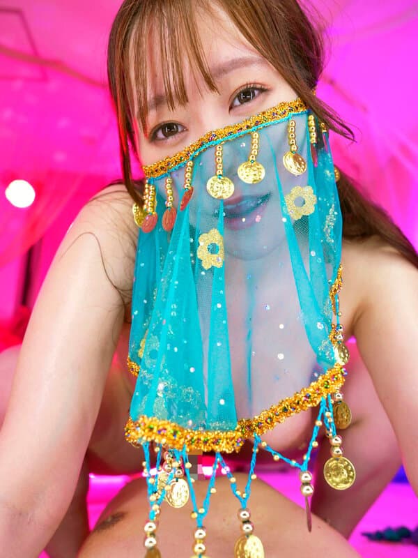 AJVR-283 【VR】与巨乳肚皮舞娘尽情玩耍，丰富的隐藏选项，透视面纱口交让人欲罢不能→激烈扭动骑乘位追击→不间断高潮直至精尽人亡 若菜穗