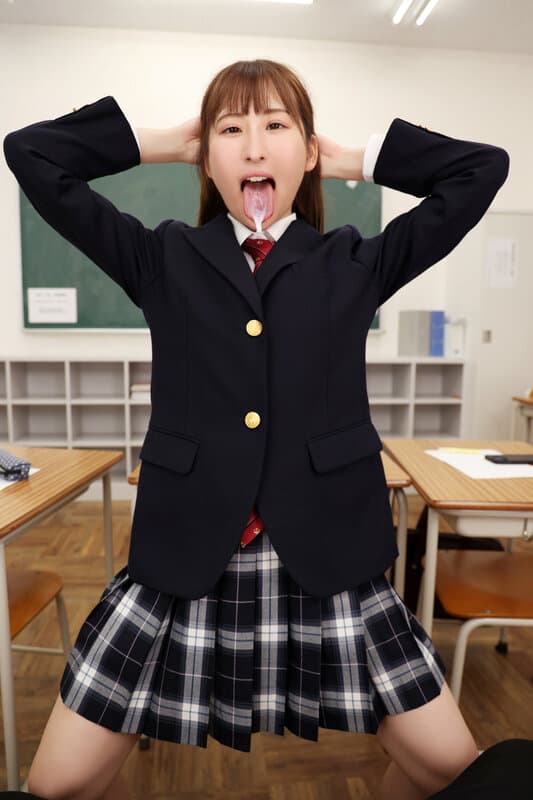 TMAVR-216 【VR】勝気な生徒会長の弱みを握ってわからせチン堕ち絶頂！！ 末広純