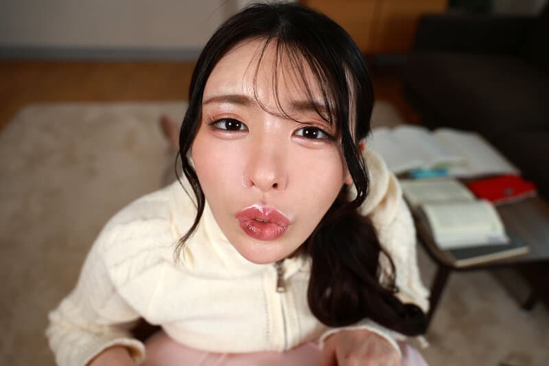 SAVR-773 【VR】与暗恋后辈的亲密接触日。在充满甜美气息的女大学生房间里，不断被呼唤“喜欢”的完美一天。黑岛玲衣