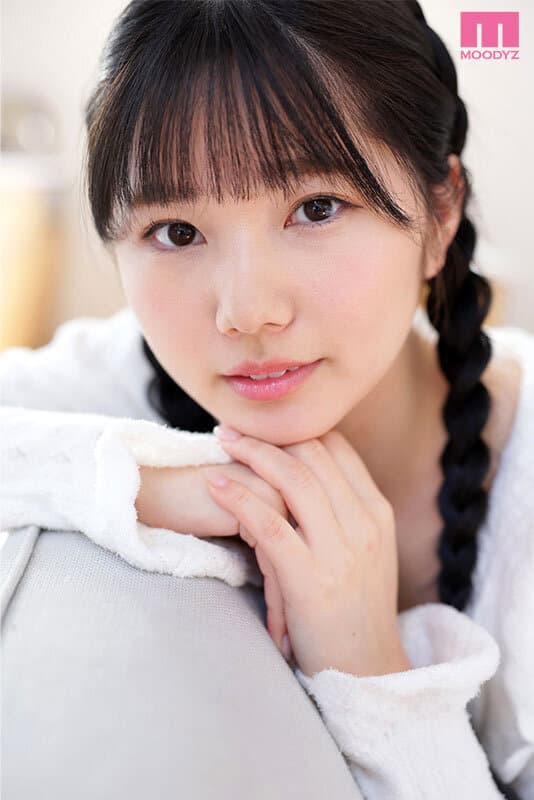 MDVR-365 【VR】MOODYZ等待25年的原石 现役女大学生×H罩杯巨乳 灰姑娘女孩 纯白彩永 VR首次公开 纯白彩永