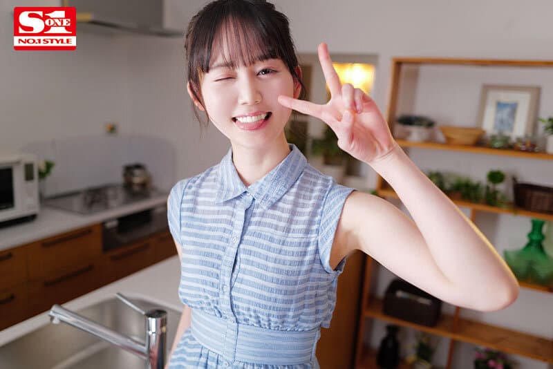 SIVR-341 【VR】VR NO.1 STYLE＜小坂七香＞解禁 颜值是超级偶像，身材是超级模特——。172cm 9.5头身 娃娃脸的高个女孩 小坂七香介绍。